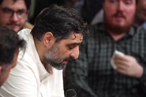 عاشقان بیقرار یکدگرند - دانلود مدح و شعر خوانی ولادت حضرت فاطمه زهرا 1404 حاج سید مجید بنی فاطمه