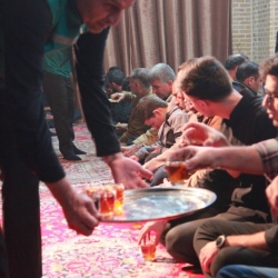 گزارش تصویری گزارش تصویری مراسم احیای شب قدر ۲۳ رمضان ۱۴۰۴