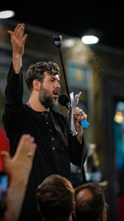 تصویر مراسم هیئت شب شهادت امام رضا (ع) 1405 کربلایی حسین ستوده - حرم امام رضا مشهد مقدس