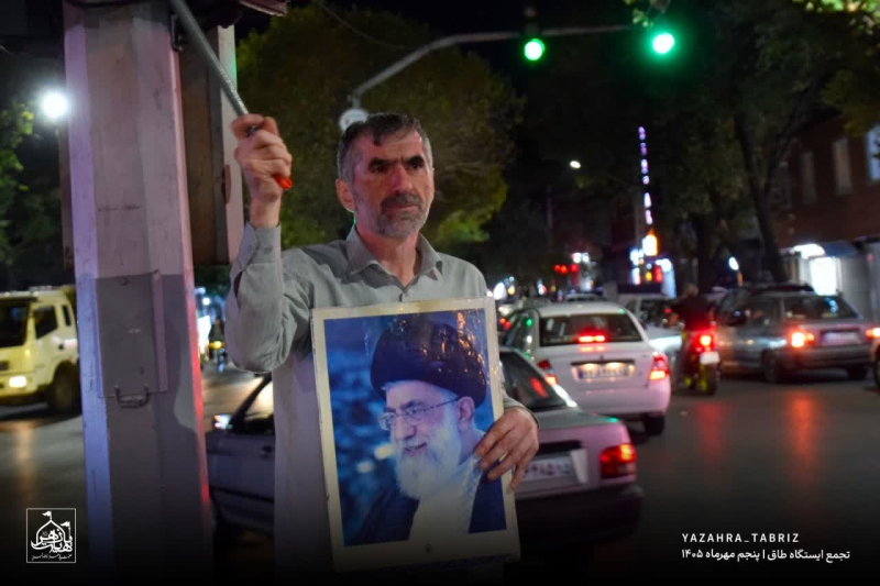 تجمع انقلابی ایستگاه طاق تبریز