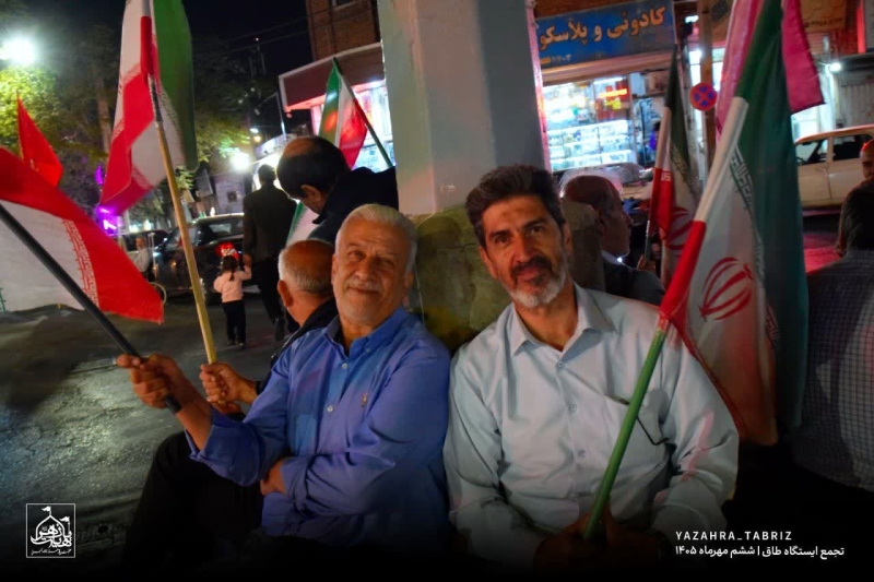 تجمع انقلابی ایستگاه طاق تبریز