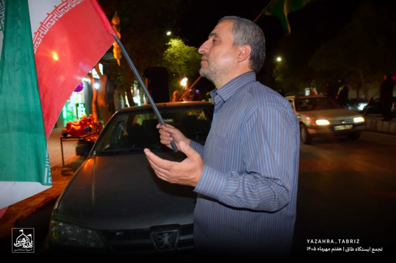 تجمع انقلابی ایستگاه طاق تبریز