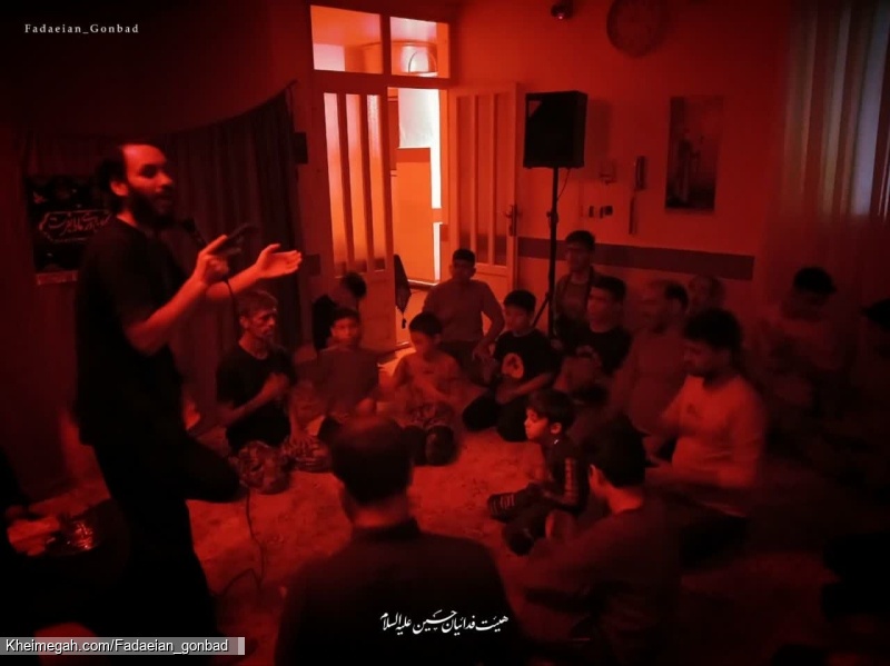 گزارش تصویری جلسه روضه هفتگی مهمان شهید روح الله باقری - هیئت فدائیان حسین (ع) گنبدکاووس
