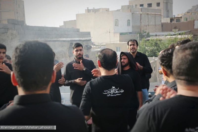 فردوس برین خانه احباب حسین است صد شکر که ما جزء محبان حسینیم