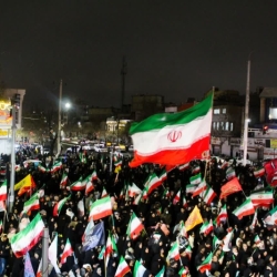 نیما شاه تقی _ بیعت با رهبر معظم انقلاب امام مجتبی خامنه ای