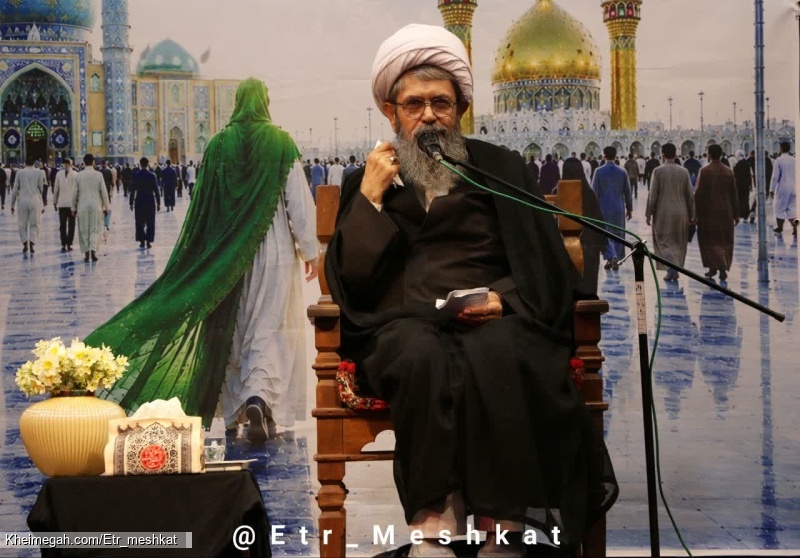 آیت الله احدی در همدان مراسم محرم 1405آستانمقدس امامزاده عبدالله علیهالسلام
