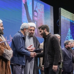 اولین همایش تجلیل از مداحان حماسی خوان و شعرای حماسی سرا   جمعه ۲ آذر ۱۴۰۳   تالار ایوان شمس تهران