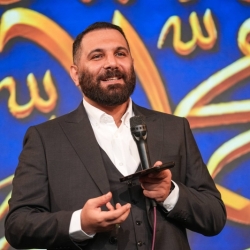 تصویر مراسم جشن ولادت پیامبر اکرم حضرت محمد (ص) و امام جعفر صادق (ع) 1405 کربلایی محمدحسین حدادیان