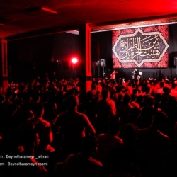 تصویر شب اول مراسم عزاداری مسلمیه 1404 کربلایی جواد مقدم - هیئت بین الحرمین طهران - مسجد فیروزآبادی