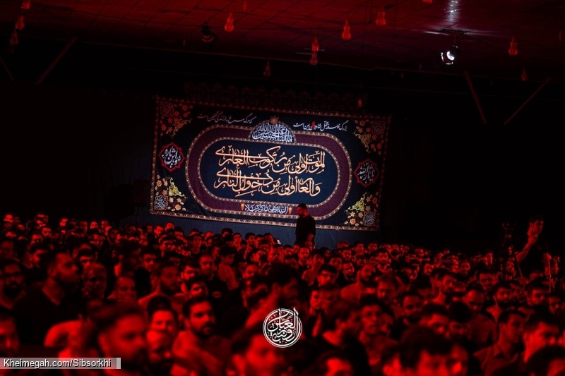 تصویر مراسم شب اول محرم 1404 1447 حاج حسین سیب سرخی - هیئت روضه العباس تهران