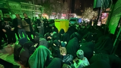 تصویر مراسم شهادت حضرت فاطمه زهرا (س) فاطمیه 17 آبان 1404 - حاج حسین سیب سرخی - هیئت روضت العباس