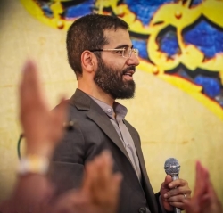 حاج حسین سیب سرخی