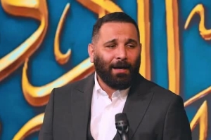 پیغمبری نبوده بدون ارادتش - دانلود کلیپ مدح و شعر حضرت امیرالمومنین امام علی 1405 محمد حسین حدادیان